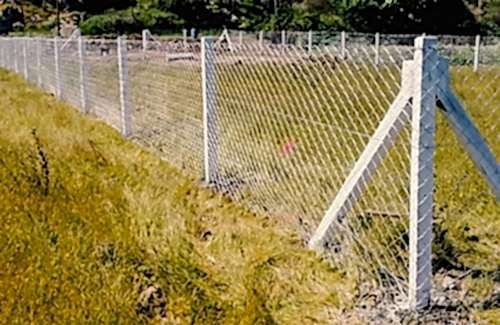 Düz Beton Direkli Tel Çit